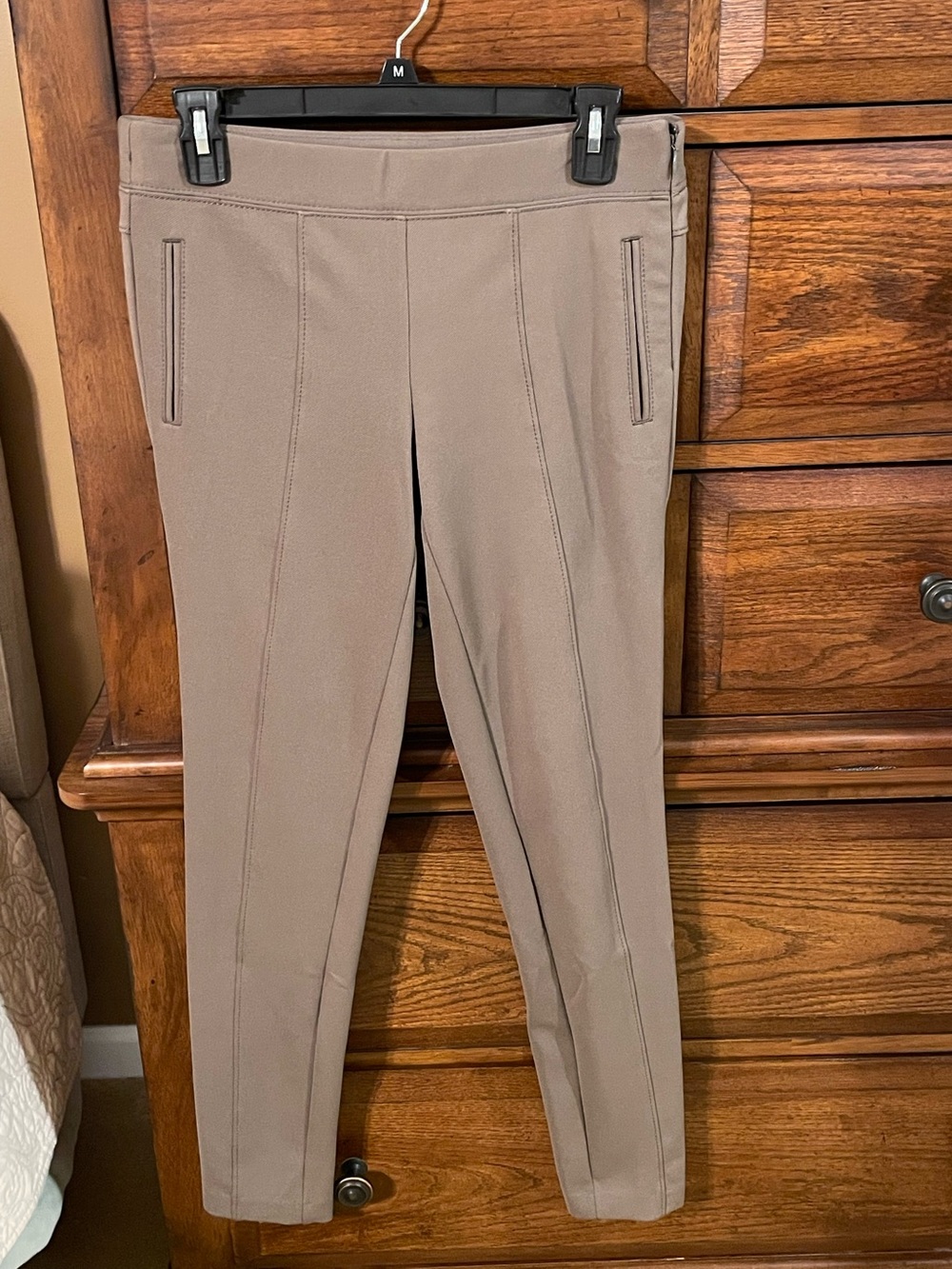 Express Taupe Ponte Skinny Pants size 4